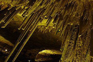 Estalactites calcíticas, Gruta Rei do Mato, MG